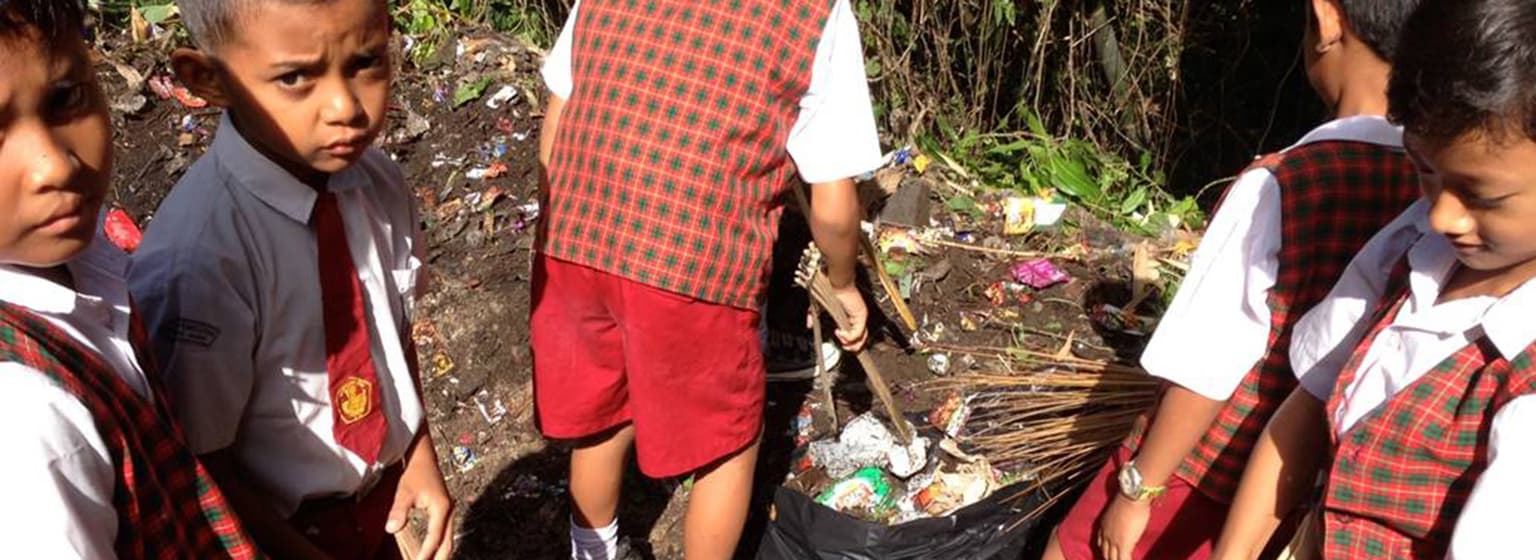 bg image https://cebytb37gqewrsv4.public.blob.vercel-storage.com/bali-volunteer-indonesia-25599-8lqqiSnnYUxmxZjY55CpW3w44hMljH.jpg