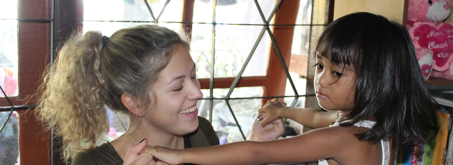 bg image https://cebytb37gqewrsv4.public.blob.vercel-storage.com/bali-volunteer-indonesia-360-Mu18jgxtkQcyvCLHSUETTzdKnJ8sDx.jpg