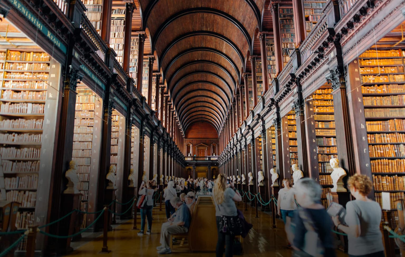 bg image https://cebytb37gqewrsv4.public.blob.vercel-storage.com/internships-dublin-legal-header-Wm0fOG790wBdiEq7mj1X3JatBLqEdW.jpg