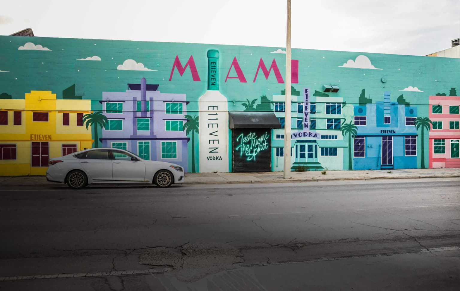 bg image https://cebytb37gqewrsv4.public.blob.vercel-storage.com/internships-miami-event-header-bNHOtTrGpd1u2ytVHTT1iqtmFS3MdW.jpg