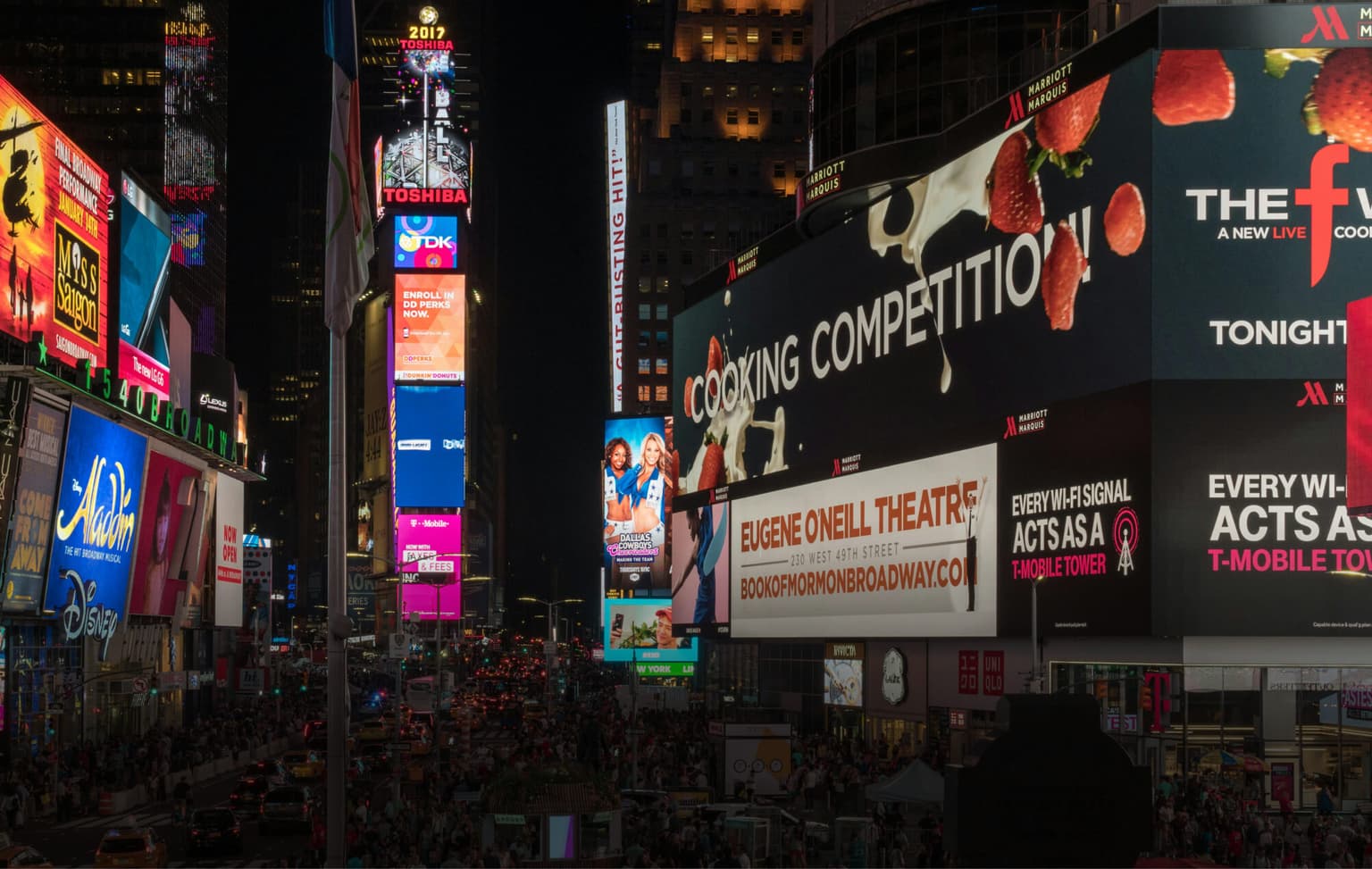 bg image https://cebytb37gqewrsv4.public.blob.vercel-storage.com/nyc-graphic-design-internship-program-header-1-J3DZUXmU94EwZsn07F57K2mEHwTqiB.jpg