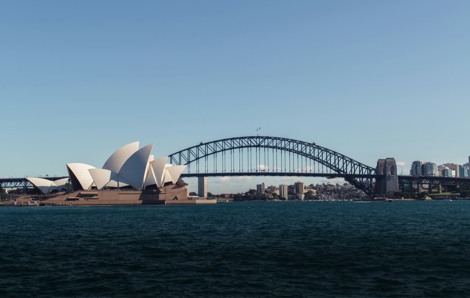bg image https://cebytb37gqewrsv4.public.blob.vercel-storage.com/sydney-engineering-internship-program-header-mUvFVuLsNn7NAQNb5ZzFyt3IMlSebY.jpg